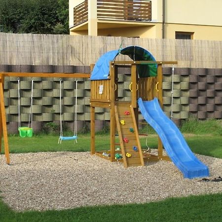 Penzion - Restaurace Na Mýtě Sezimovo Usti Exterior foto