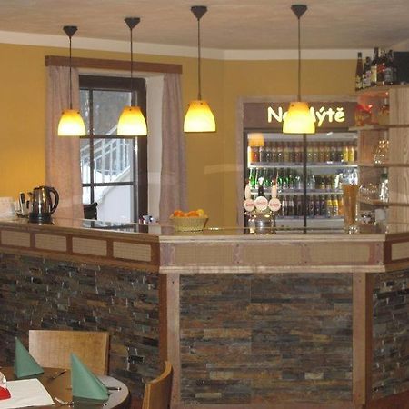 Penzion - Restaurace Na Mýtě Sezimovo Usti Exterior foto